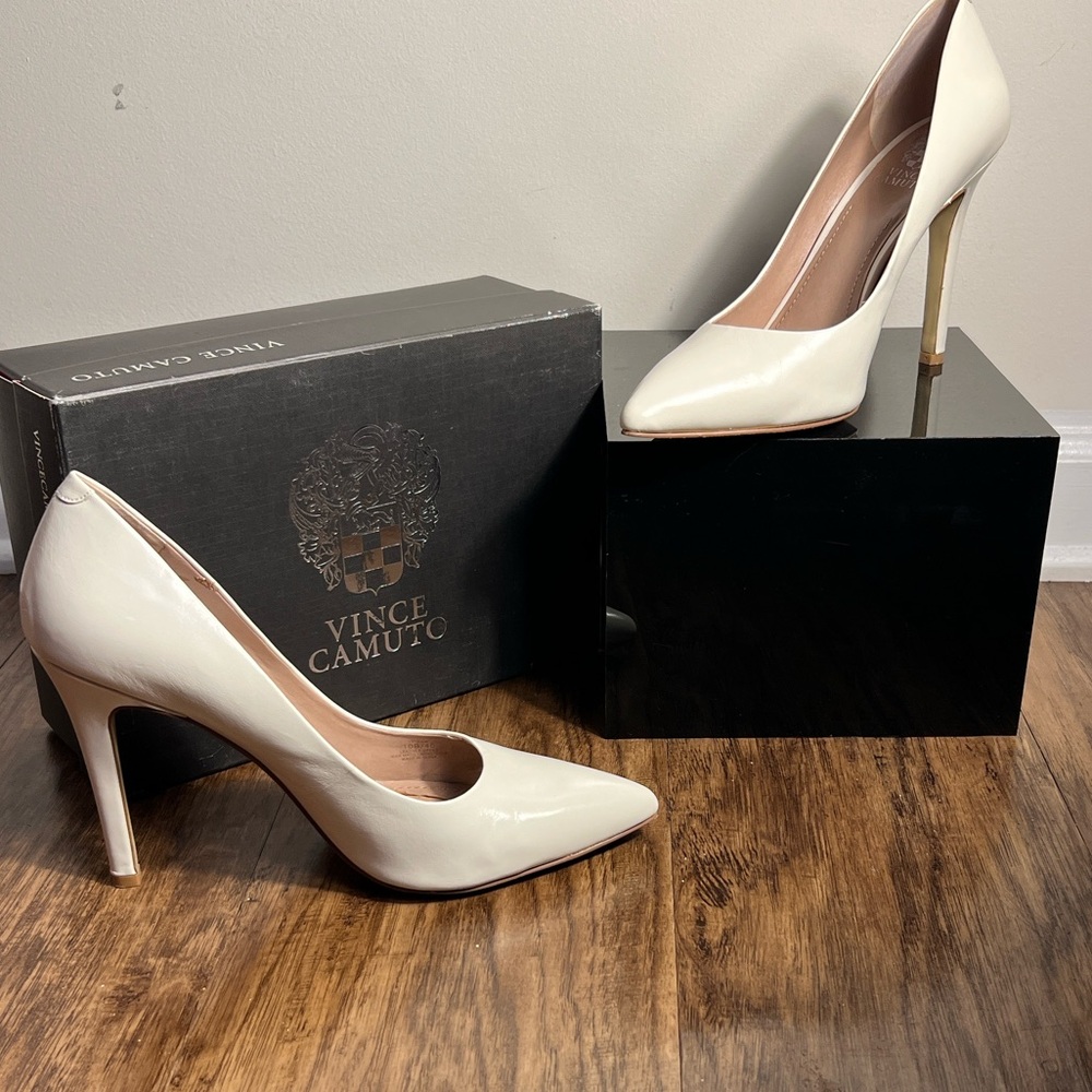 Vince Camuto Women's Elegant White Heels